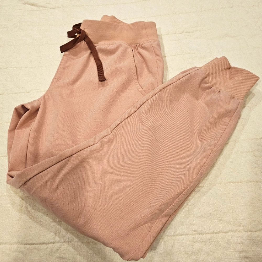 Figs Women's Pink Jogger Zamora